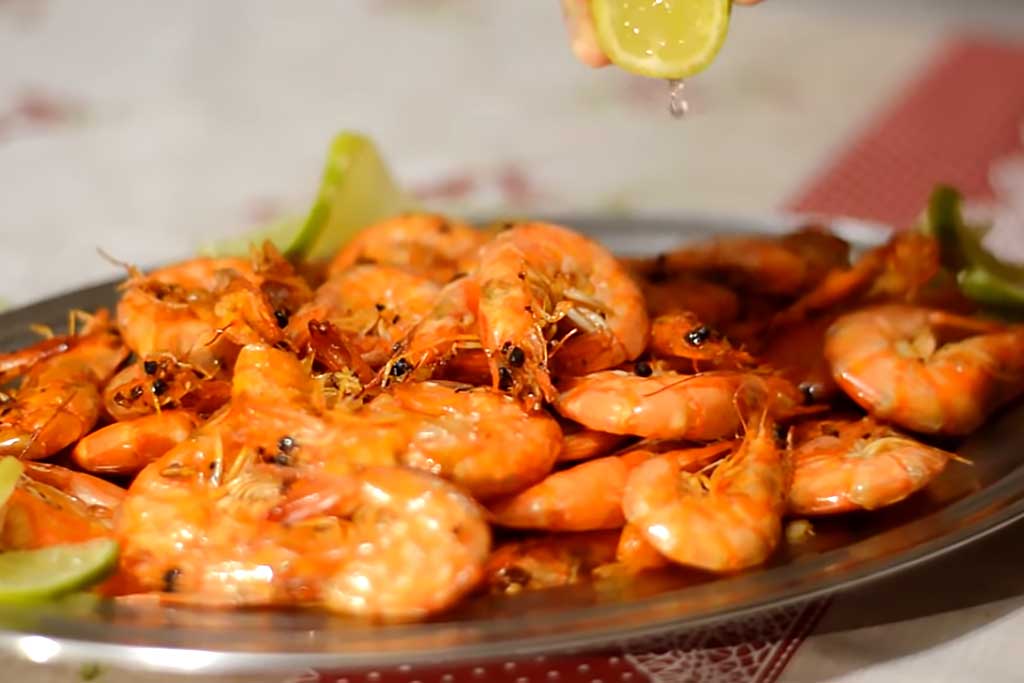 Camarão ao Alho e Óleo