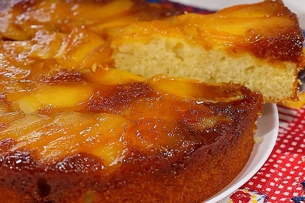 Receita de Torta de Maçã com Caramelo