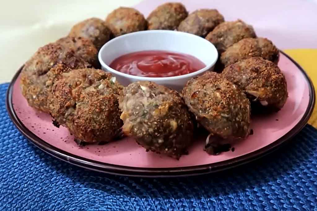 Bolinho de Carne Assado