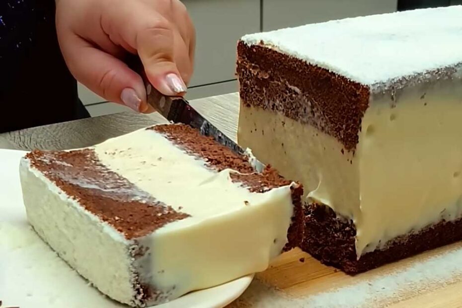 Bolo de Chocolate com Cobertura