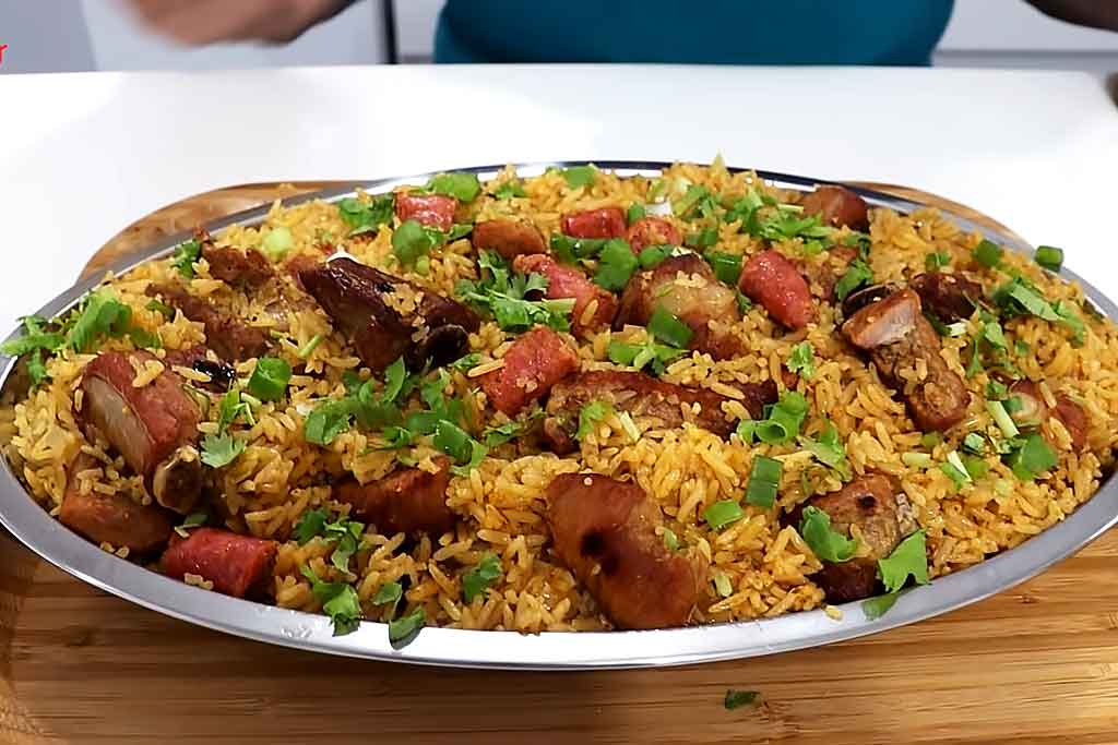 Receita de Arroz Caipira Uma Delícia para o seu Almoço