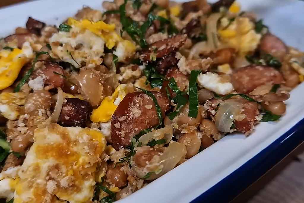 Delicioso Feijão Tropeiro