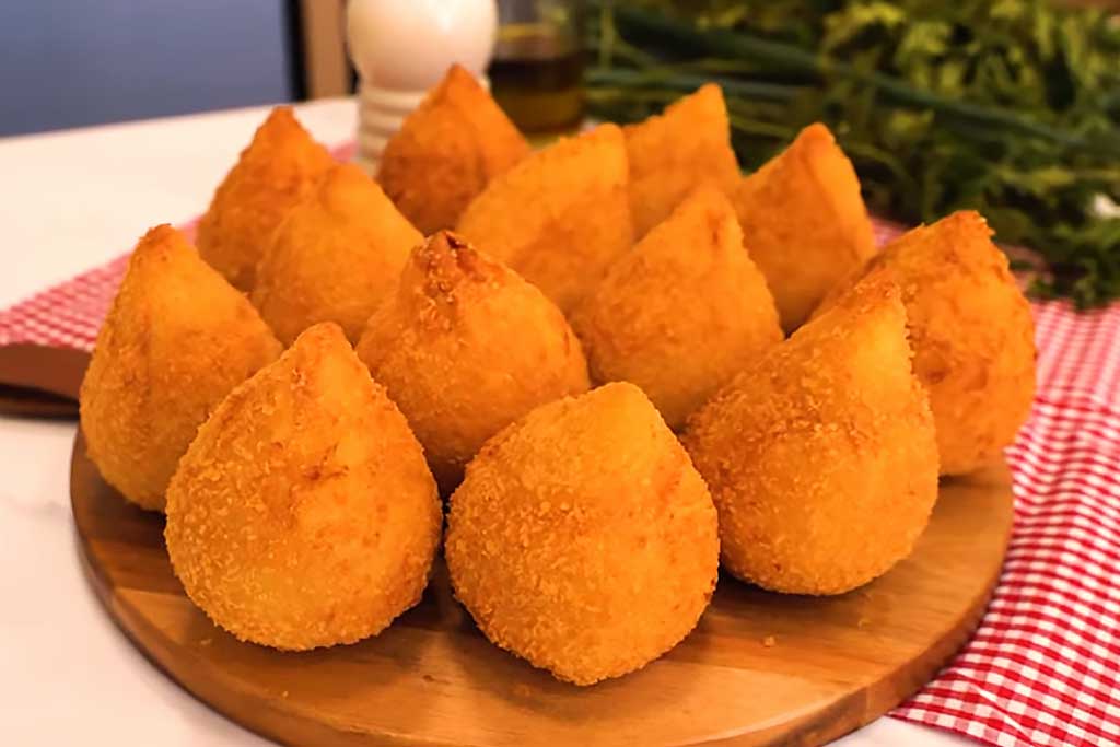 Coxinha de Frango com Catupiri