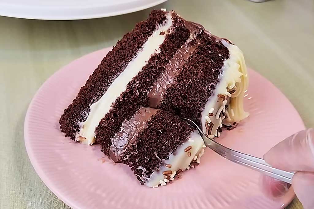 Bolo de Chocolate Dois Amores