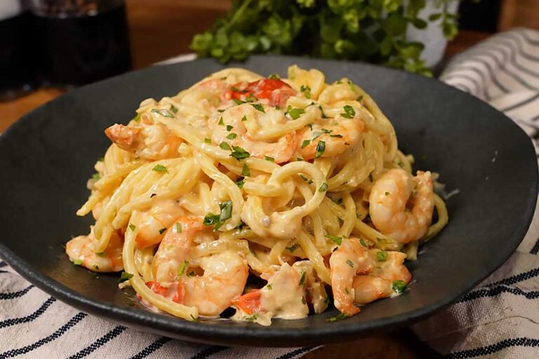 Macarrão Cremoso com Camarão: Pronto em 20 Minutos