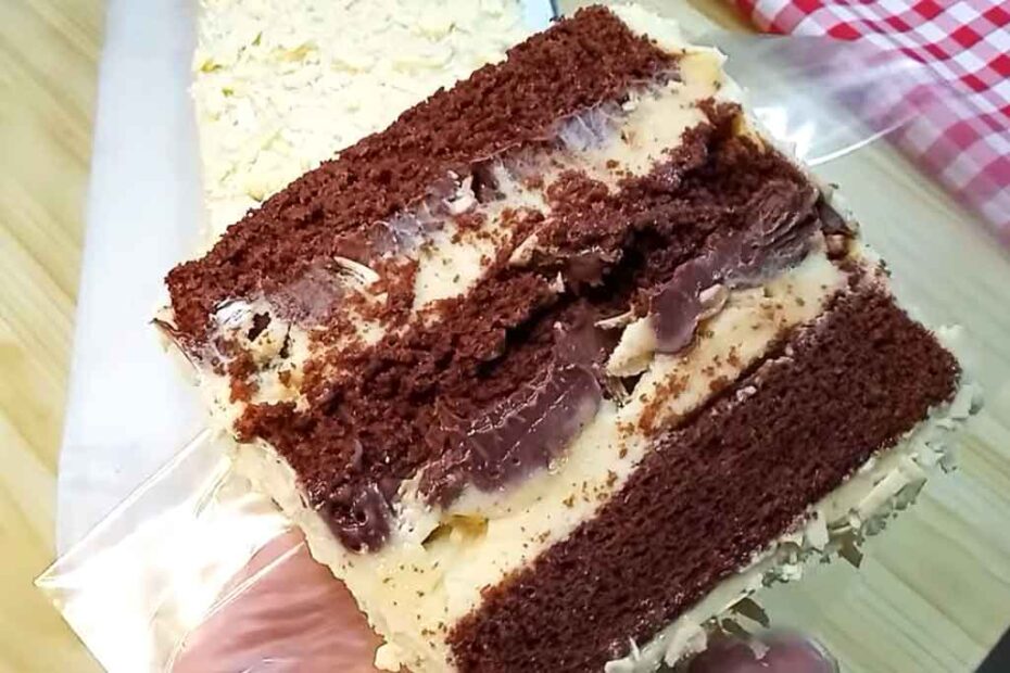 Bolo de Fatias com Recheio de Chocolate