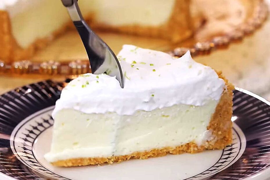 Torta de Limão Tradicional com Chantilly