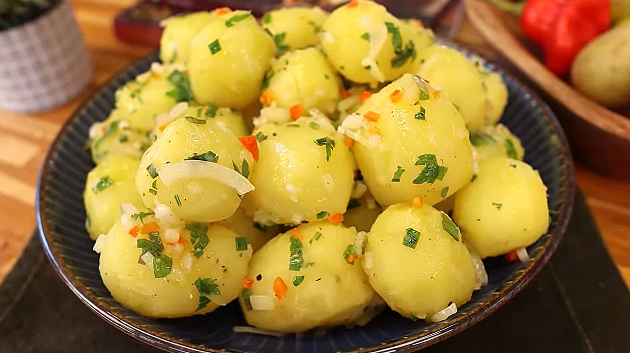 Salada de Batata Bolinha Incrível