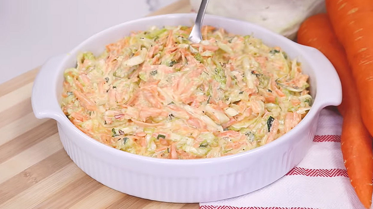 Salada de Repolho Cremosa