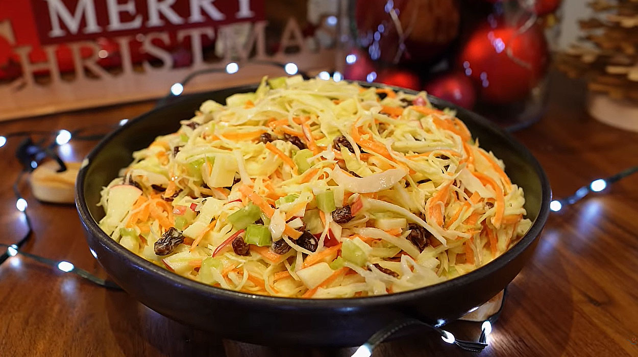 Salada de Repolho Cremosa e Colorida