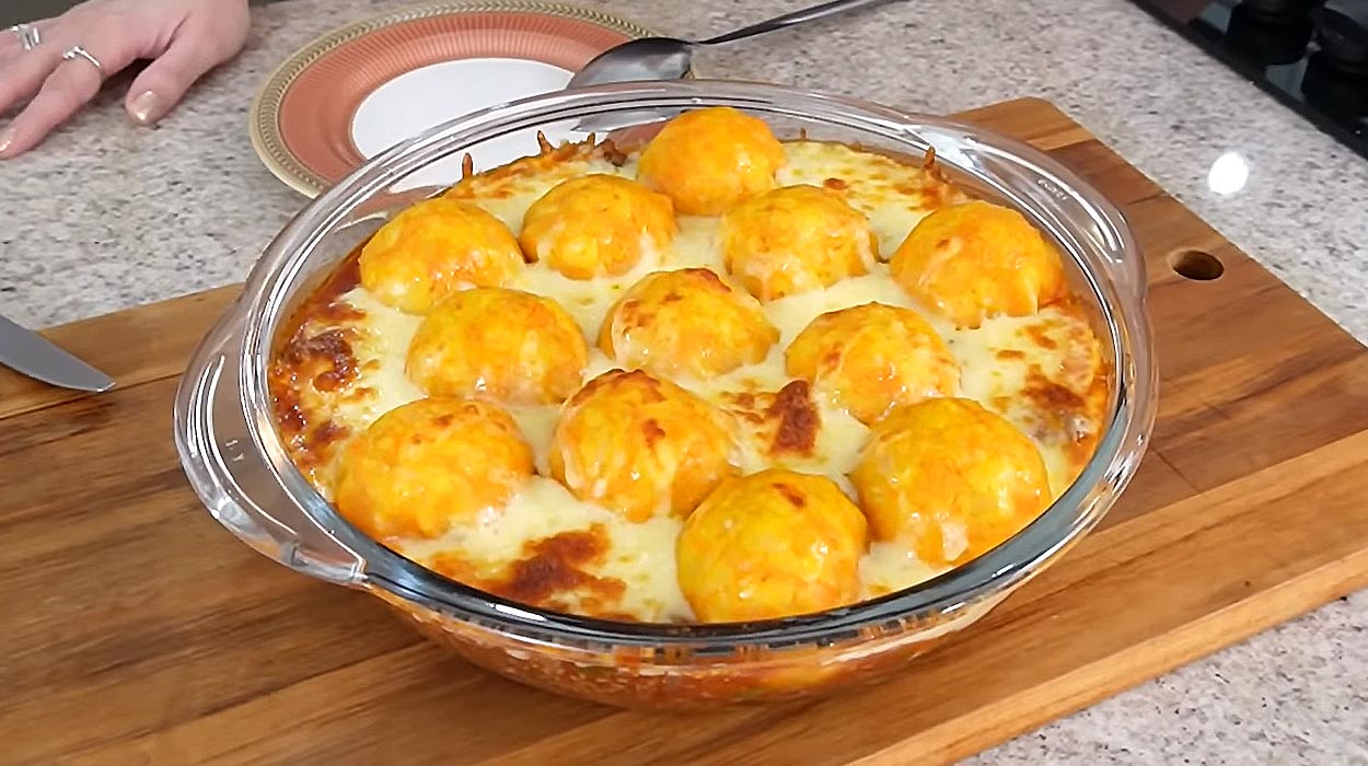 Carne Moída com Batata Recheada